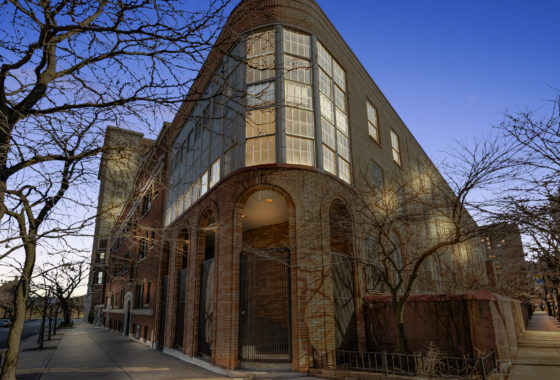 339 W Webster