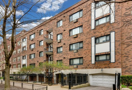 2336 N Commonwealth