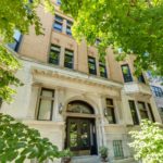 611 W Barry