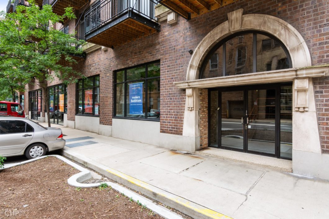 375 W Erie St