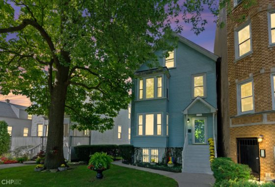 6056 N Paulina