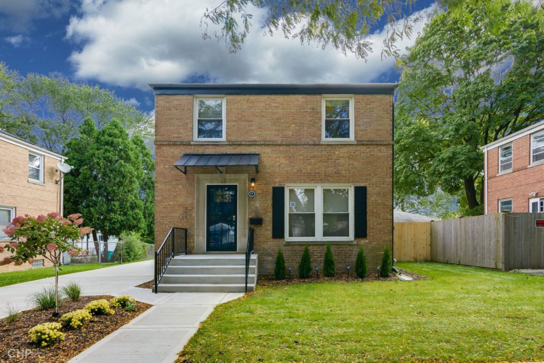 17 Howard Ave