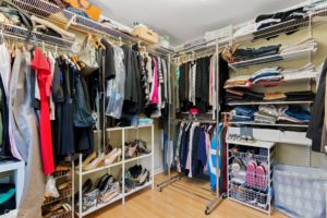 Master Walk-in