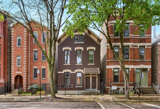1046 N Wood