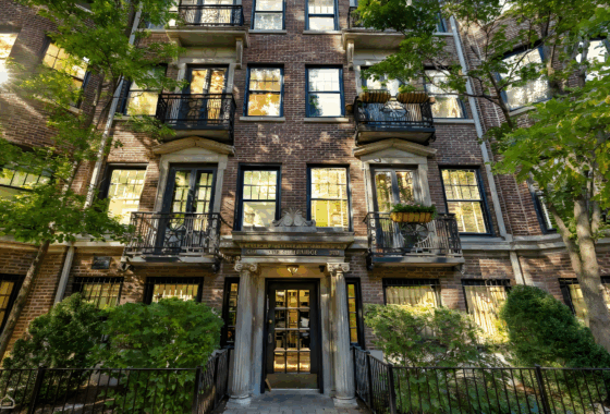 524 W Briar