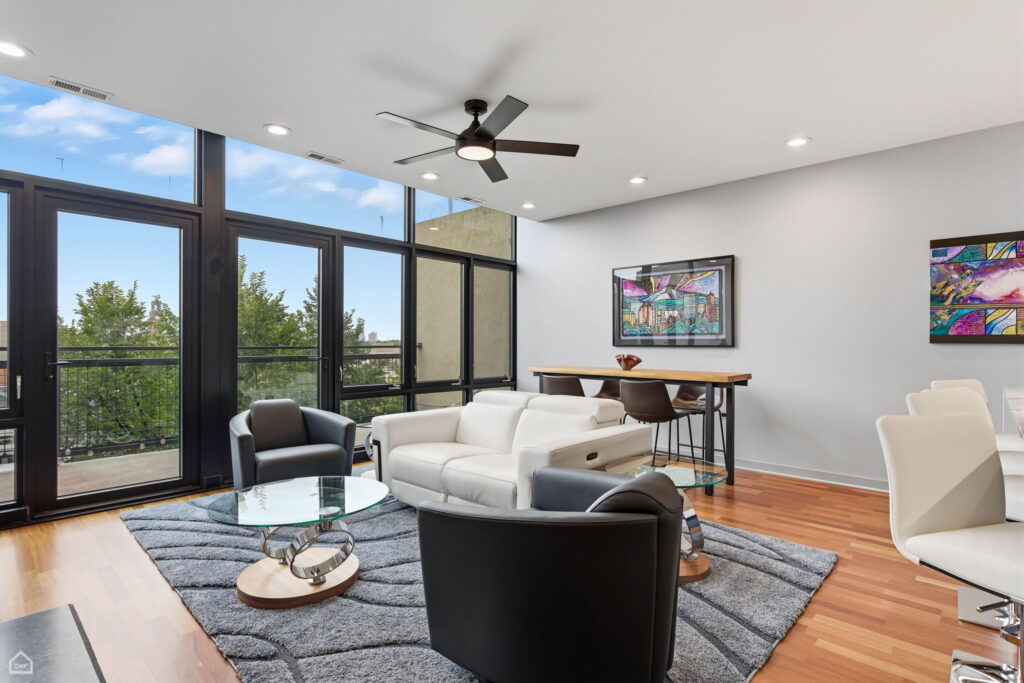 10-web-or-mls-3946 N Ravenswood Ave 603 – Steve Jurgens_CHP2025_016