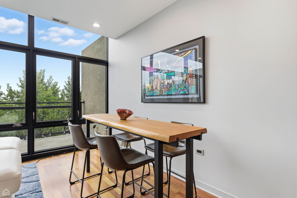 18-web-or-mls-3946 N Ravenswood Ave 603 – Steve Jurgens_CHP2025_019