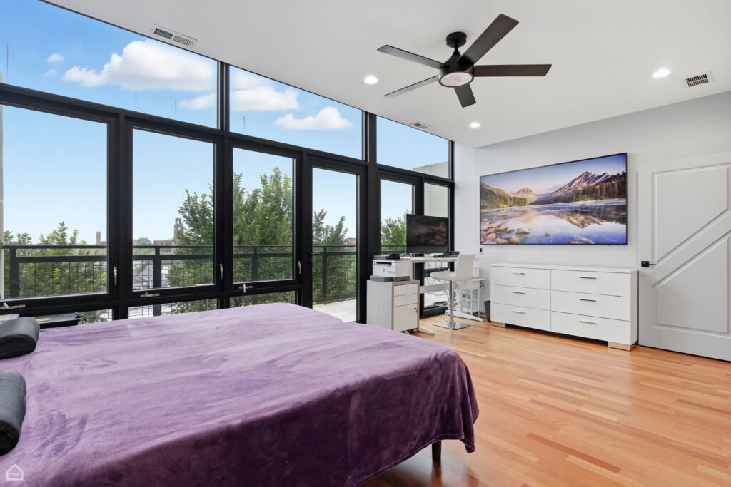 20-web-or-mls-3946 N Ravenswood Ave 603 – Steve Jurgens_CHP2025_025