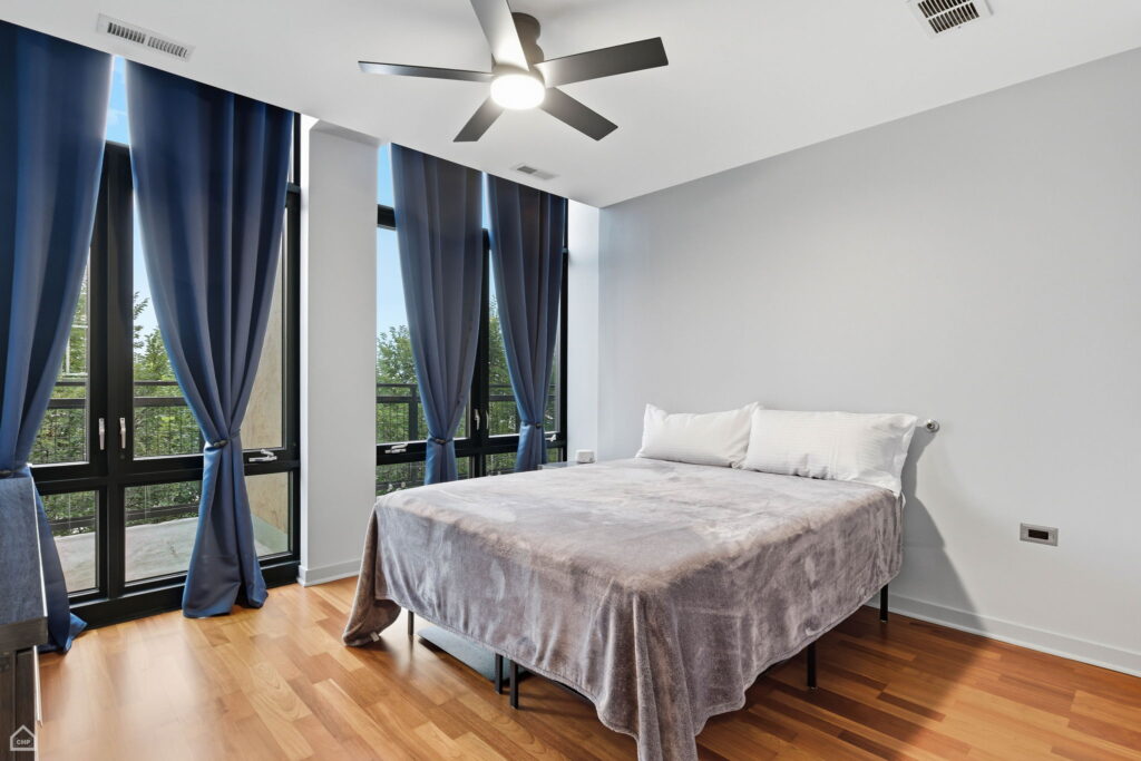 25-web-or-mls-3946 N Ravenswood Ave 603 – Steve Jurgens_CHP2025_032