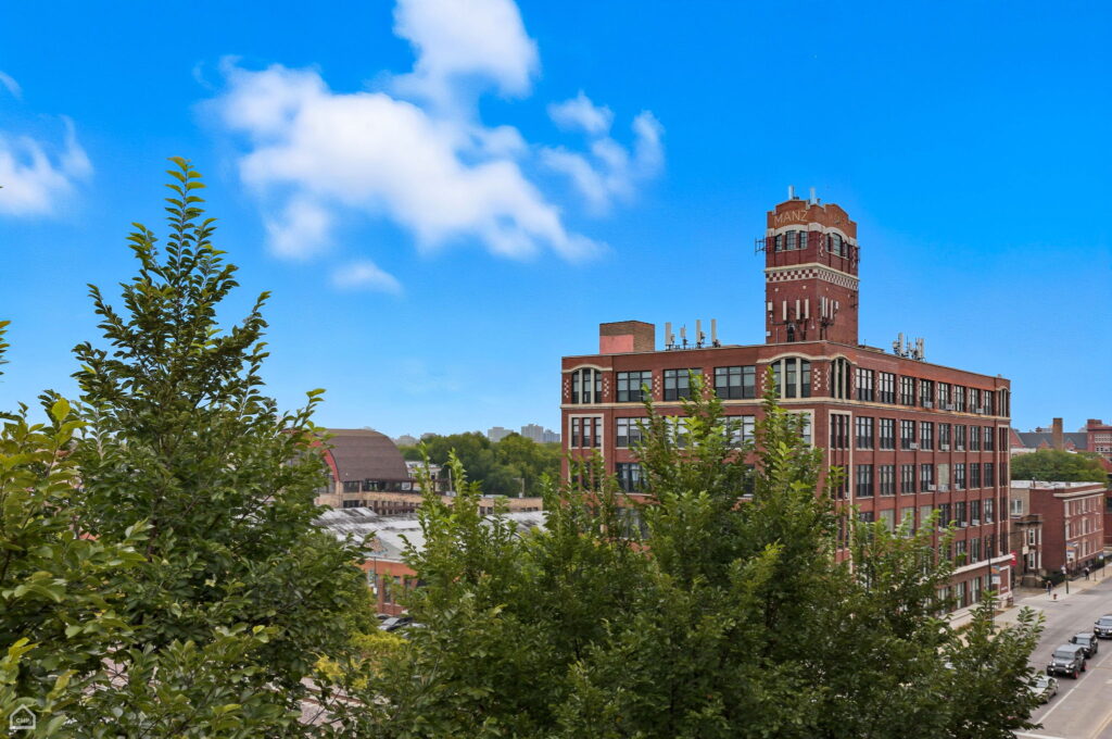 8-web-or-mls-3946 N Ravenswood Ave 603 – Steve Jurgens_CHP2025_040