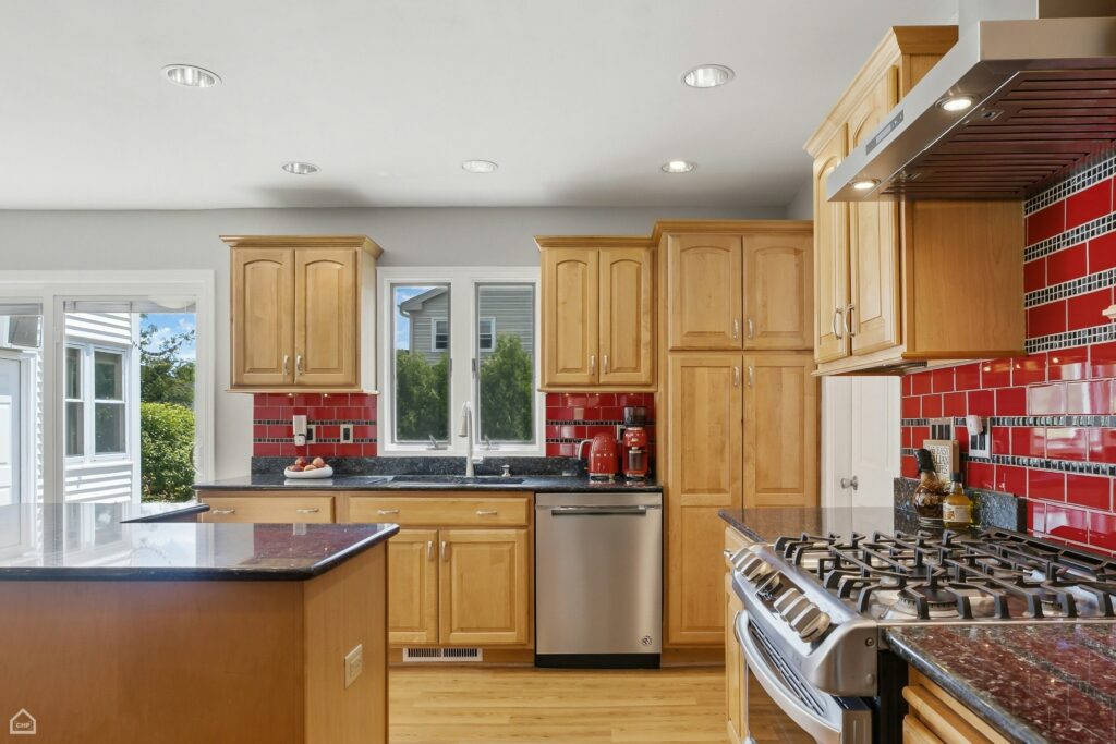 009-494086-3895 Anjou Ln – Pete Basile_021_14704973