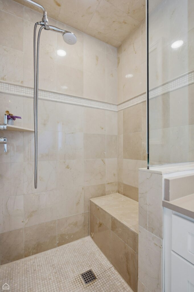 030-494086-3895 Anjou Ln – Pete Basile_041_14704993